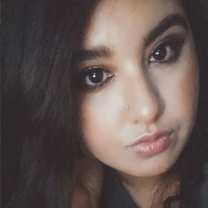 Meet your Posher, Noelia